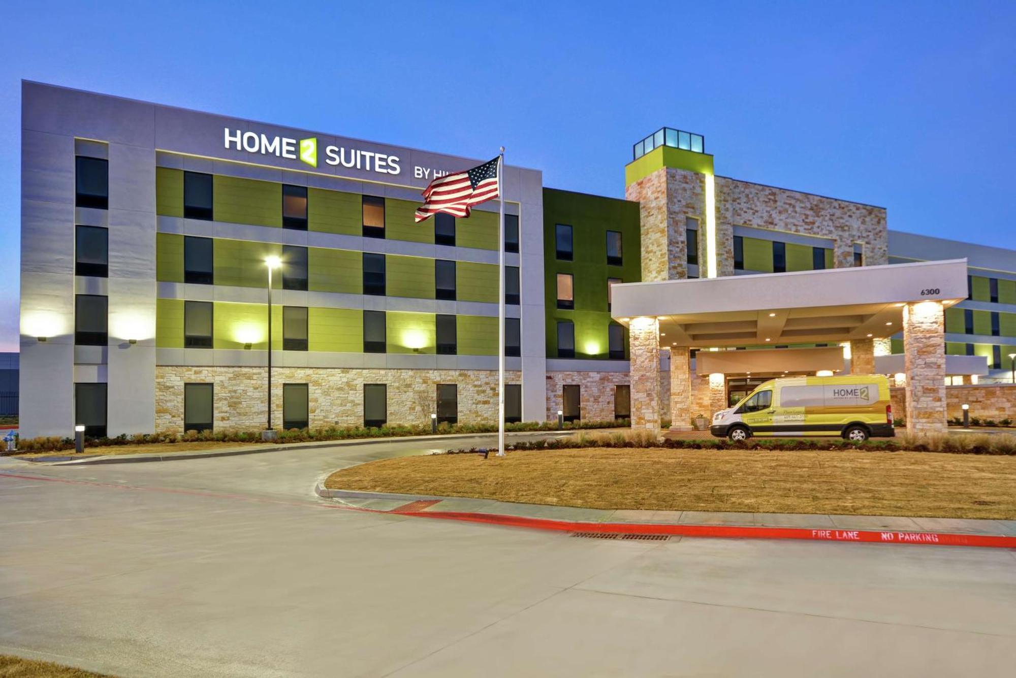 11 Business Hotels Close to Stonebriar Centre in Frisco