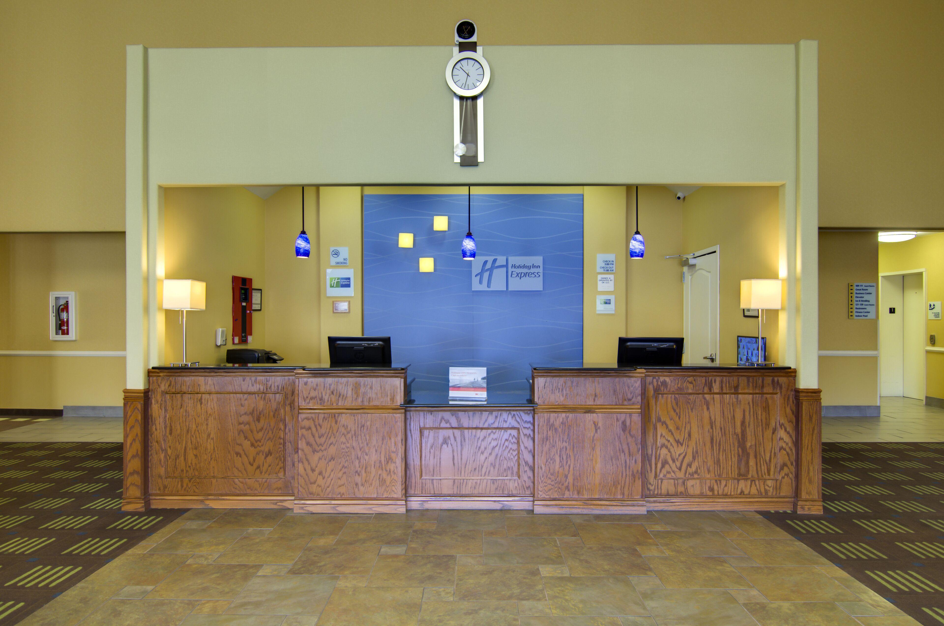 Where to Stay Near Arrowhead Stadium: 4 Business Hotels Reviewed