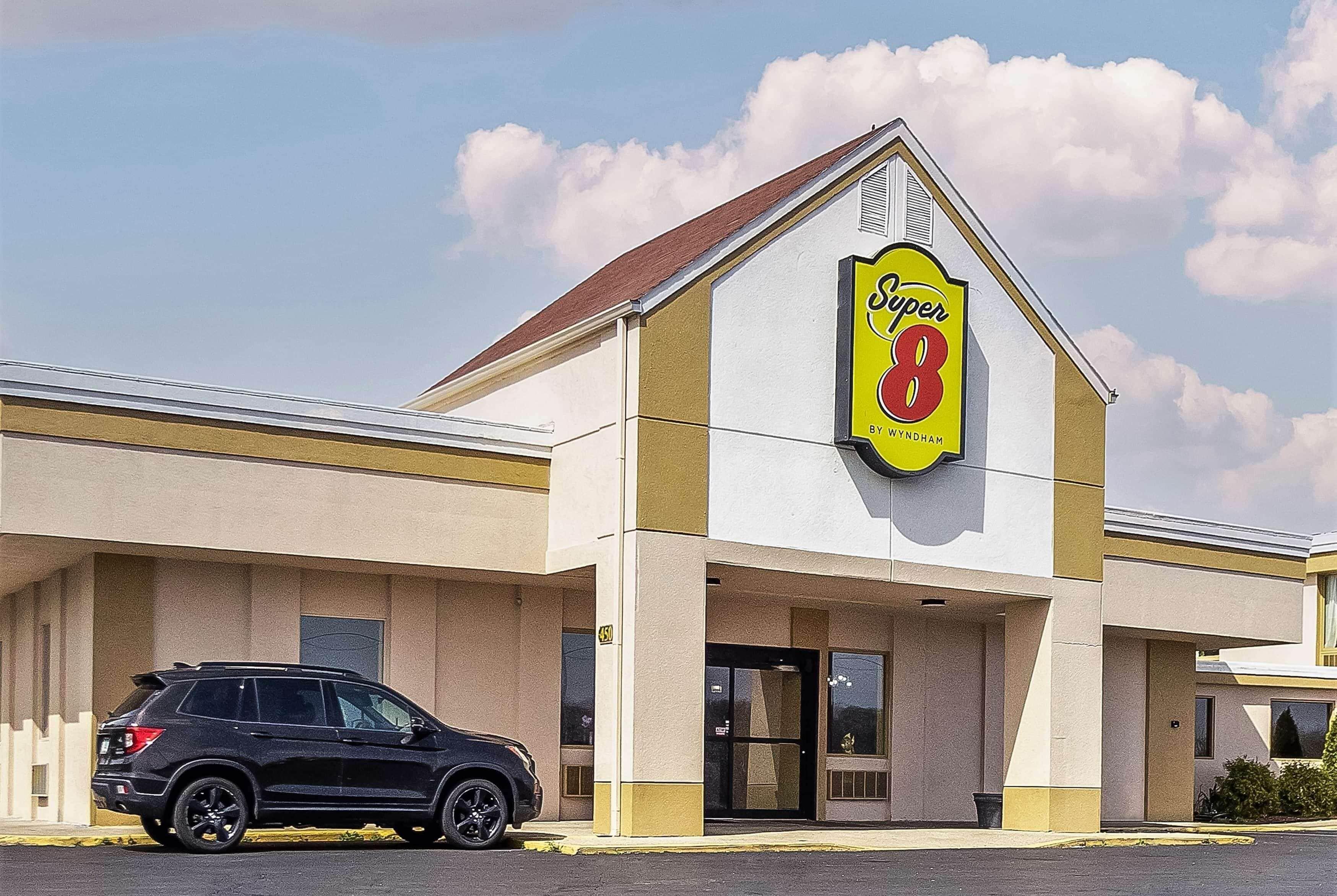 Where to Stay Near Sarah T. Bolton Park: 4 Budget Hotels