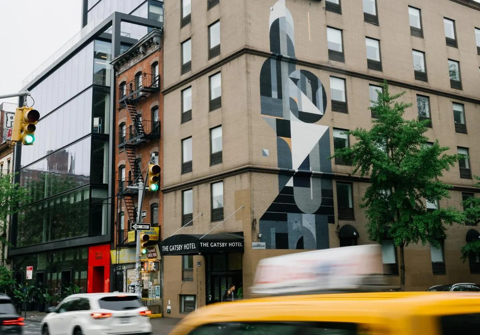 5 Cheap Hotels Close to One World Observatory, New York