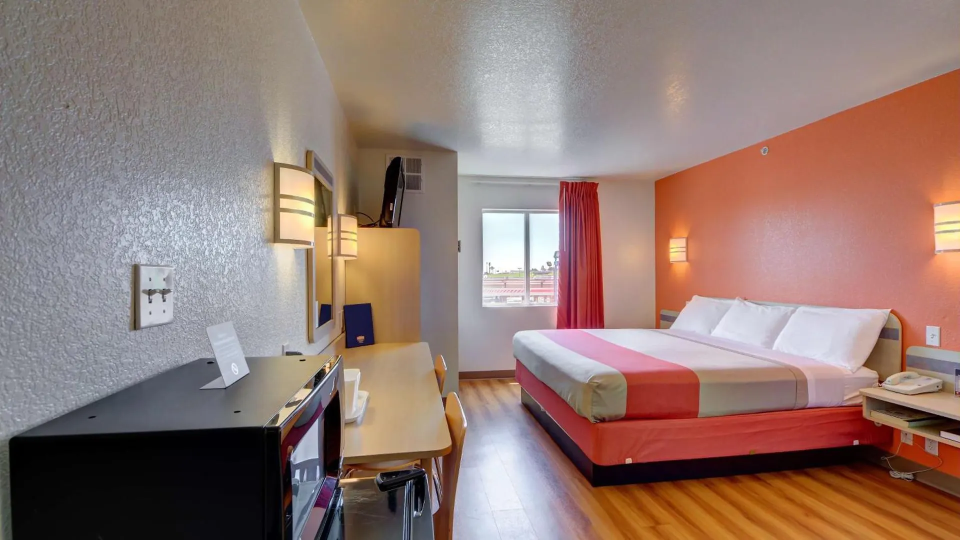 Staying in Oklahoma: 6 Motel 6 Hotels Compared