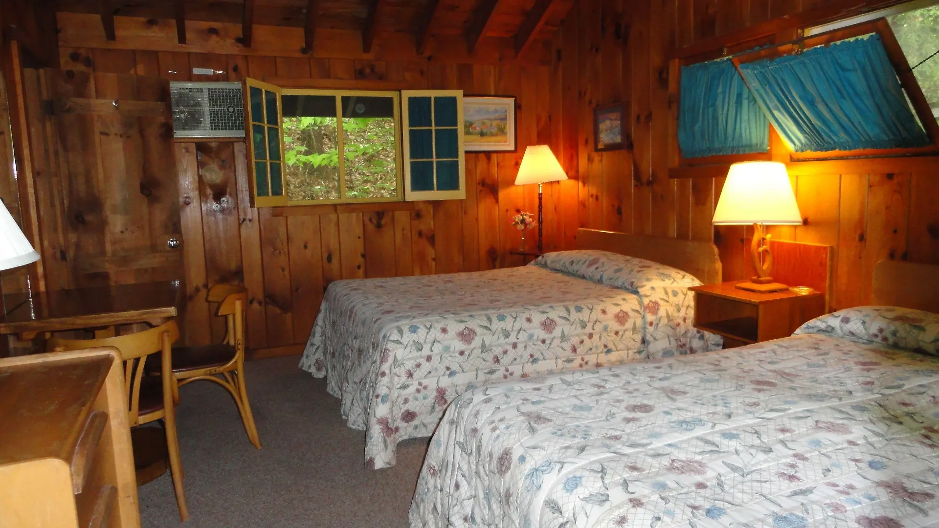 15 Best 2-Star Hotels in the Adirondack Mountains