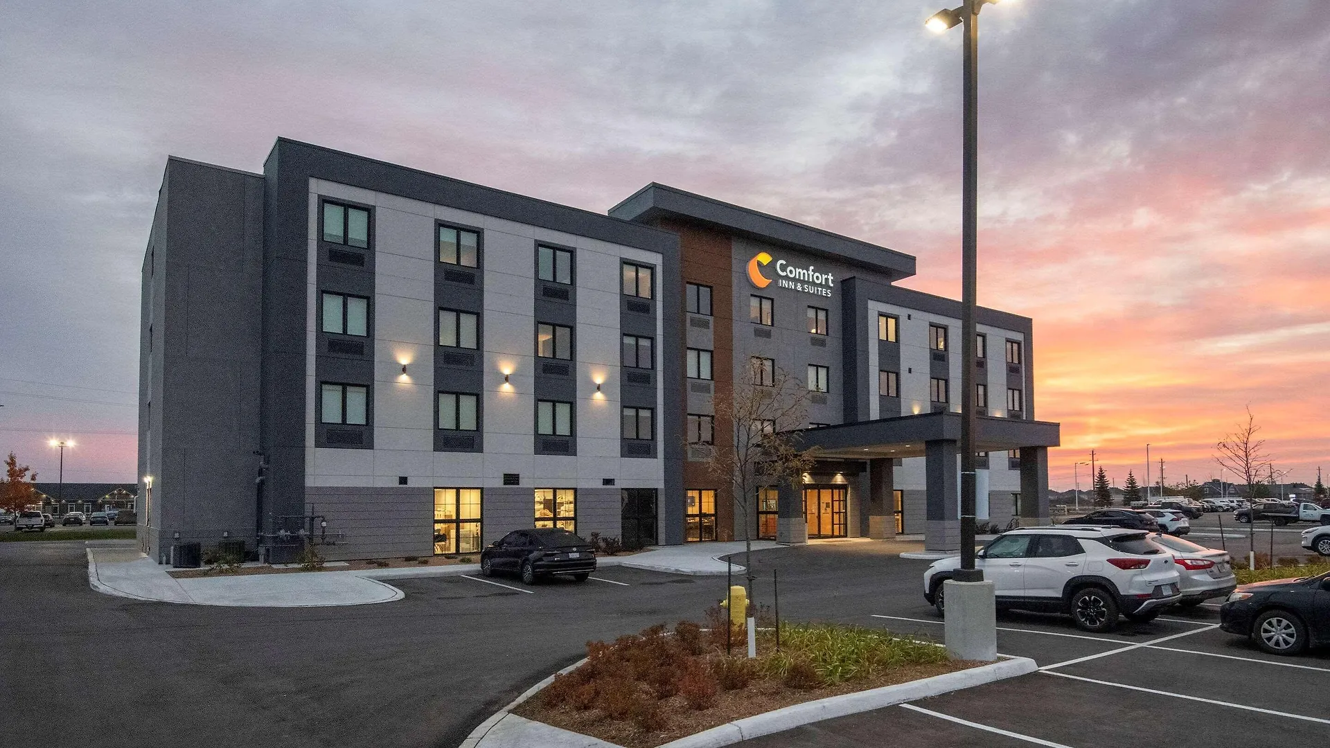 Where to Stay in Canada: 14 Best Comfort Inn Hotels