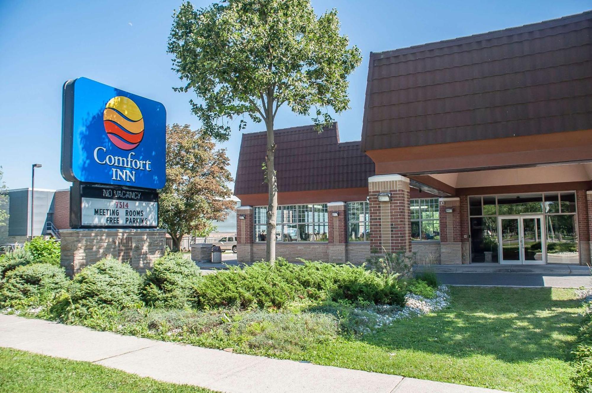 4 Budget Hotels Near Niagara Helicopters Worth Booking