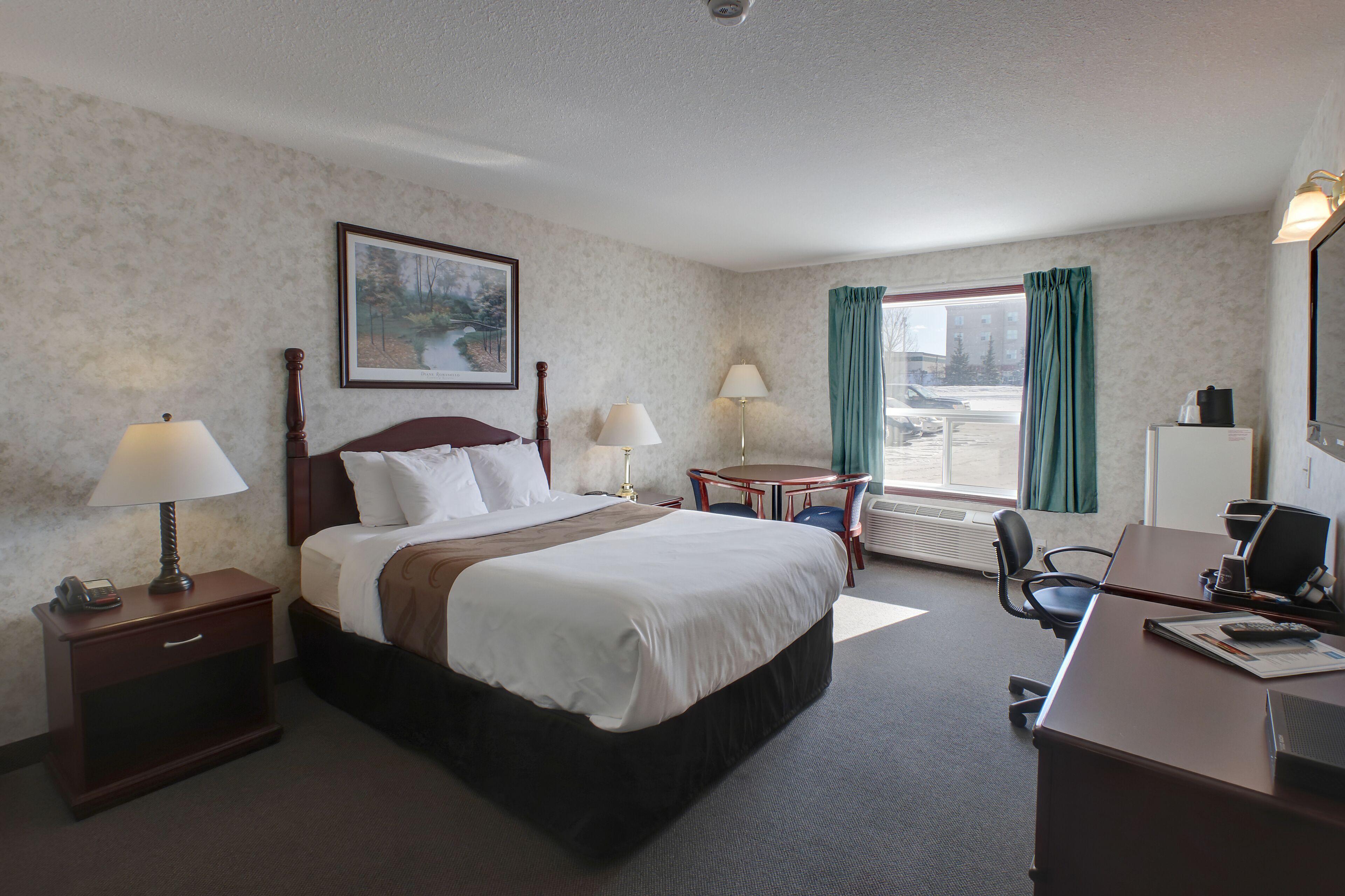 Staying Near Black Gold Svc Ctr: 5 Budget Hotels Compared