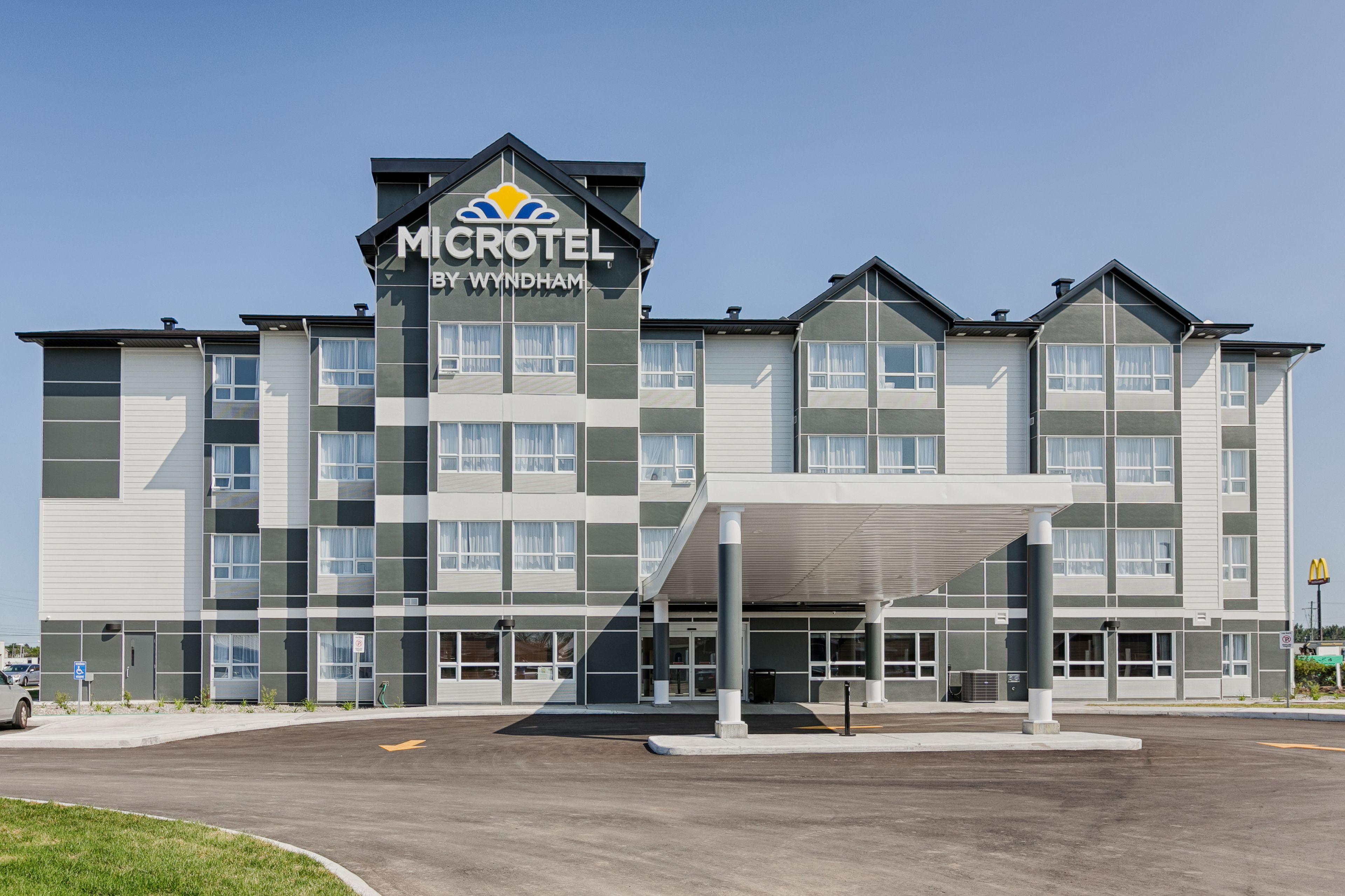 Where to Stay in Ottawa Valley: 4 Best Family Hotels